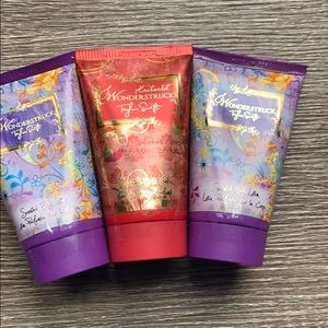 TAYLOR SWIFT BUNDLE OF 3